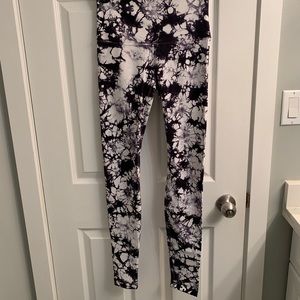 Lululemon Wunder Under 28” Legging